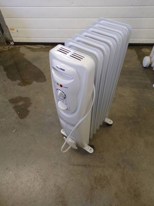 lot 85 image: 110v Electric Heater