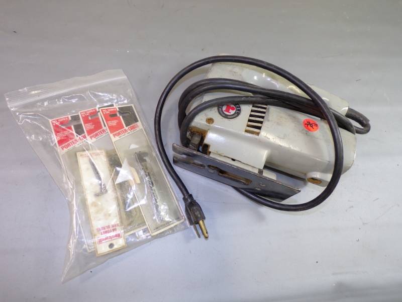 lot 94 image: Rockwell Jig Saw with Blades