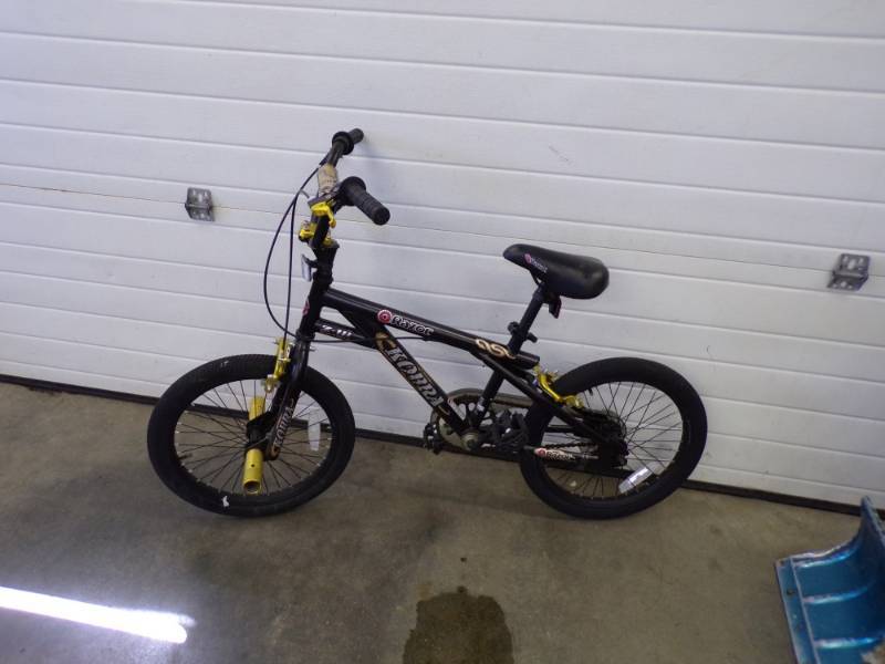 lot 101 image: Childs Bike