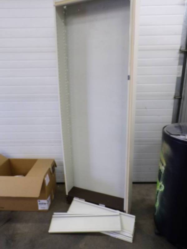 lot 126 image: Metal Shelf
