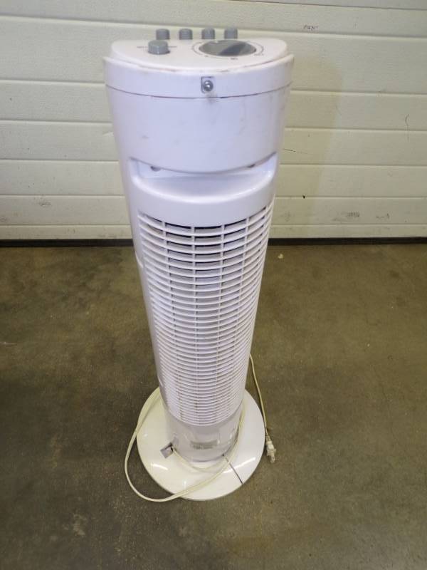 lot 132 image: Fan