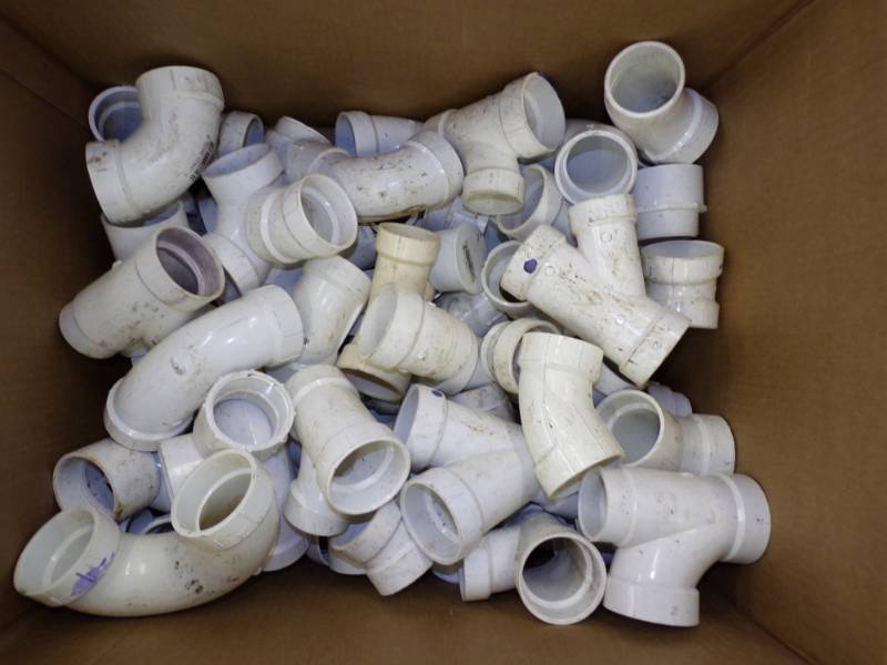 lot 135 image: Large Lot of PVC Fittings