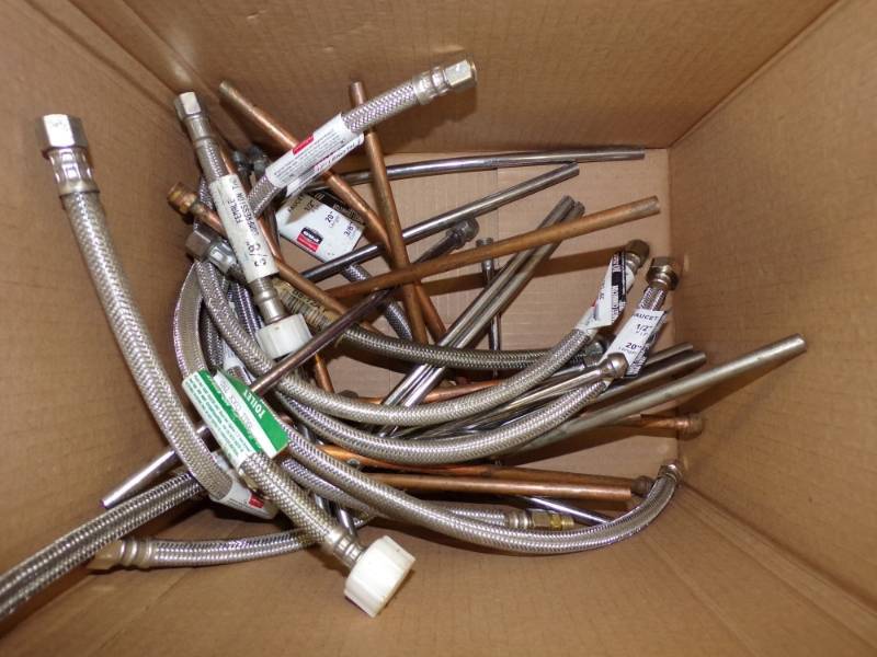 lot 139 image: Box of Pluming Parts