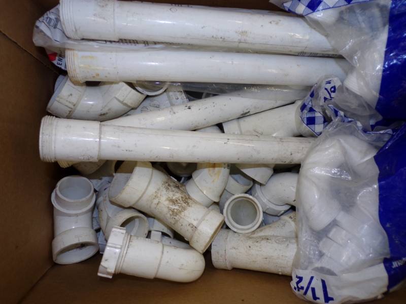lot 146 image: Large Lot of PVC Fittings
