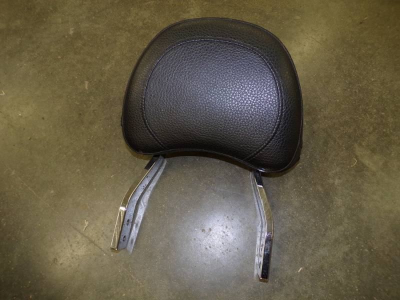 lot 150 image: 2009 Suzuki Boulevard Passenger Backrest