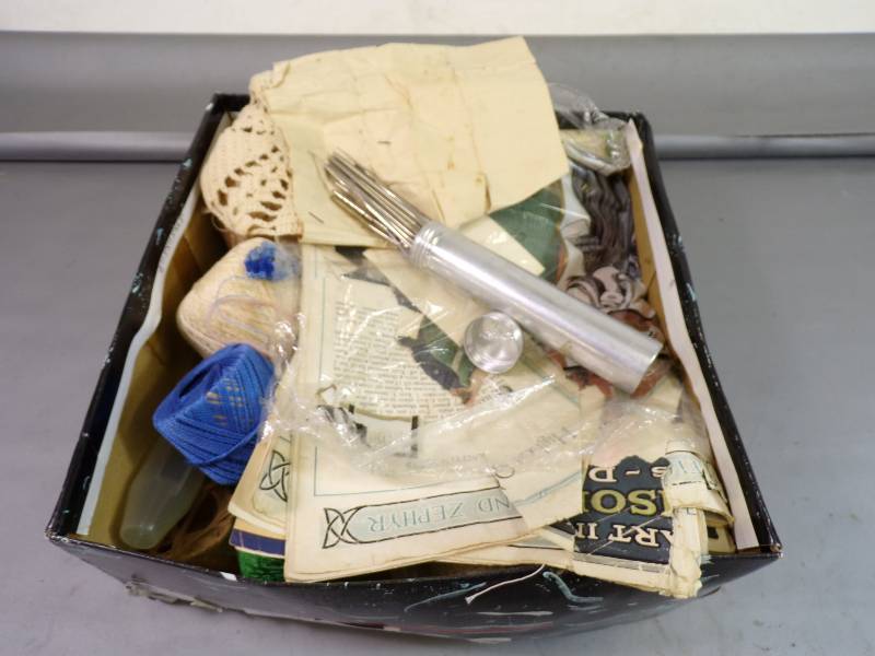 lot 160 image: Crochet Needles and Thread