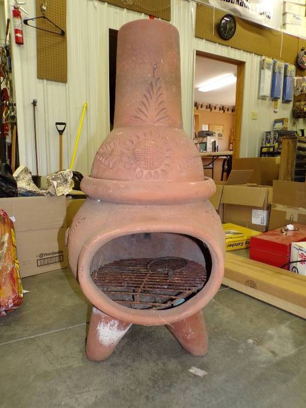 lot 43 image: Terracotta Chiminea