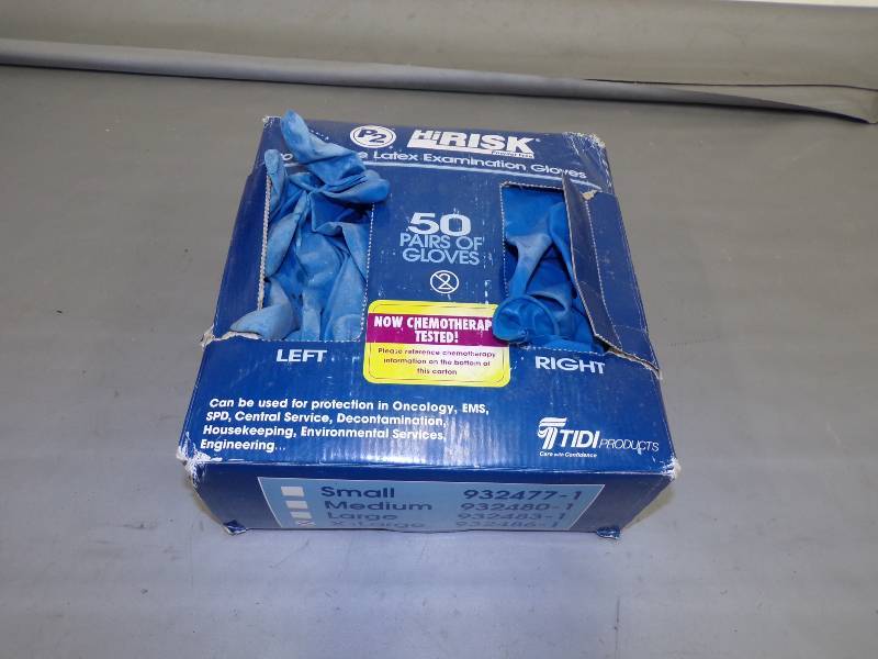 lot 191 image: Latex Examination Gloves Size XL