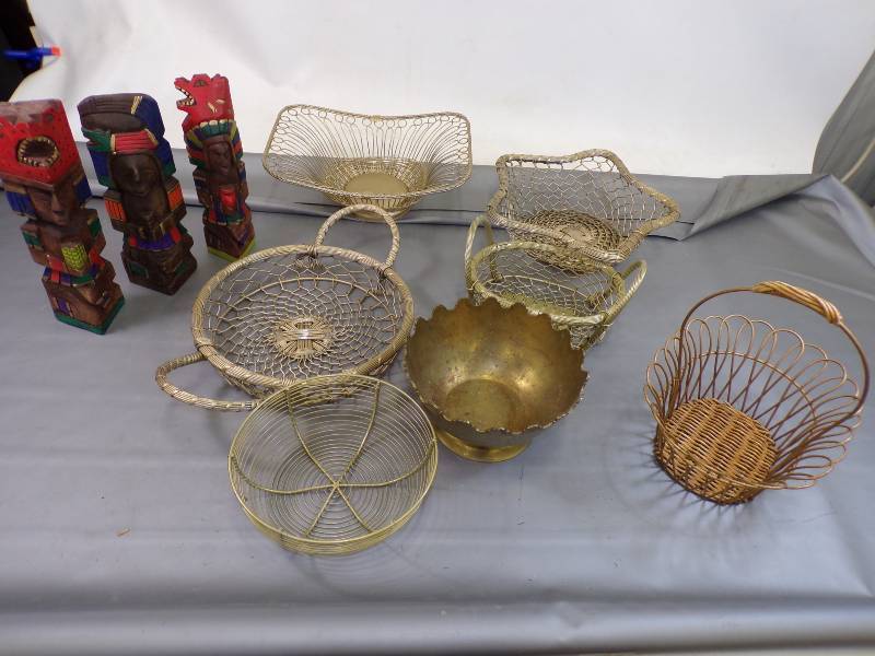 lot 192 image: Metal Baskets, Brass Bowl and Dcor