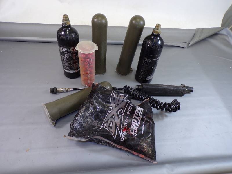 lot 194 image: Paint Balls and paint ball supplies
