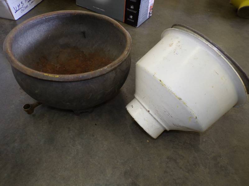 lot 208 image: Cheam Sepperator Parts and Milk funnels