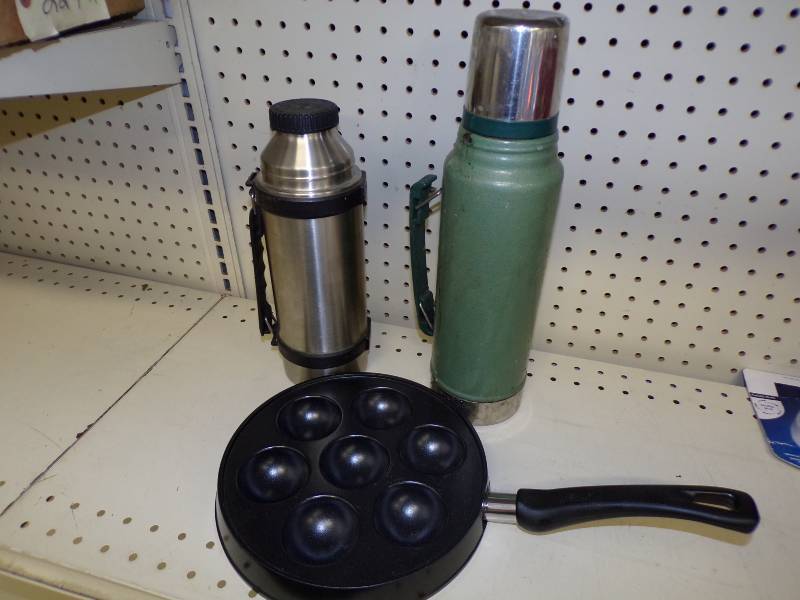 lot 210 image: Pair of Thermos and egg maker