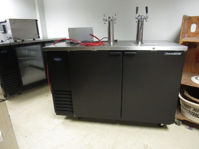 NOR-LAKE FOUR TAP KEGERATOR