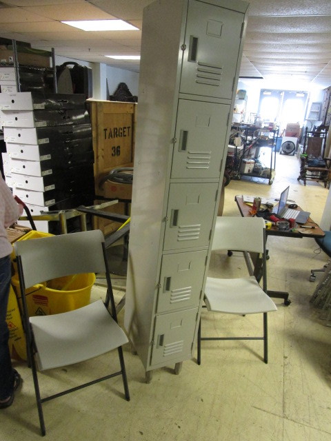 LOCKER UNIT AND TWO FOLDING CHAIRS