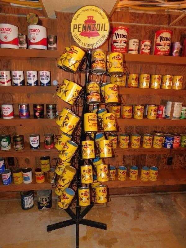 lot 2 image: Vintage Brand New Cans Of Pennzoil Oil and Stand
