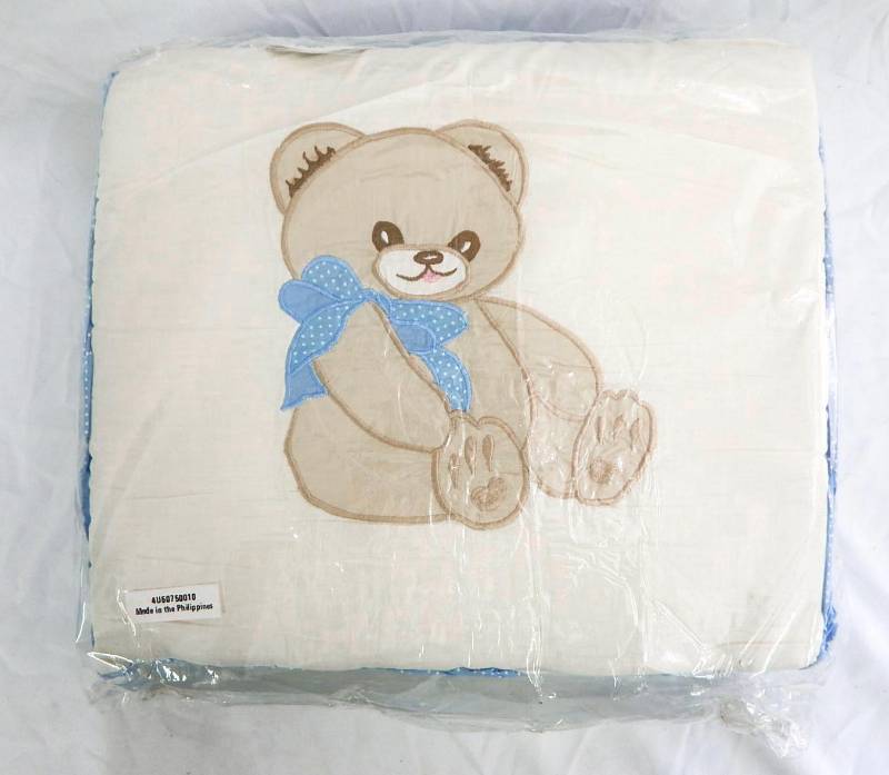 lot 52 image: Lot of New Vintage Fingerhut Teddy Bear Themed Seat Cushions