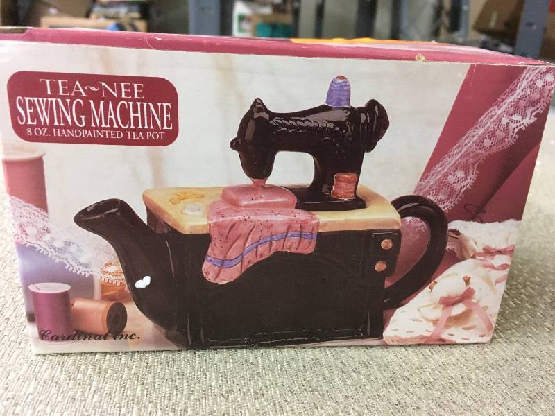 lot 197 image: Tea Nee Sewing Machine Tea Pot