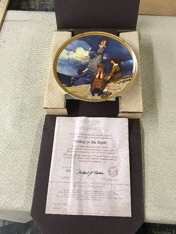 lot 212 image: Norman Rockwell  Waiting On The Shore China Plate