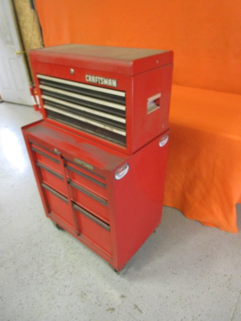 lot 8 image: Craftsman Toolbox