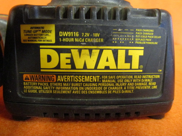 lot 16 image: DeWalt 18v Charger & (2) Batteries
