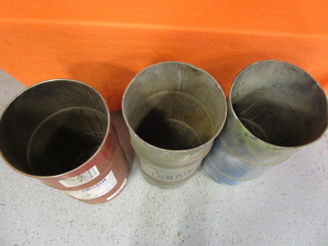 lot 22 image: (3) 35gal Cans