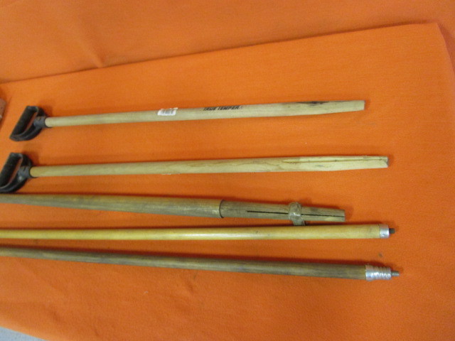 lot 26 image: Hand Tool Handles & Coil of Steel Strapping