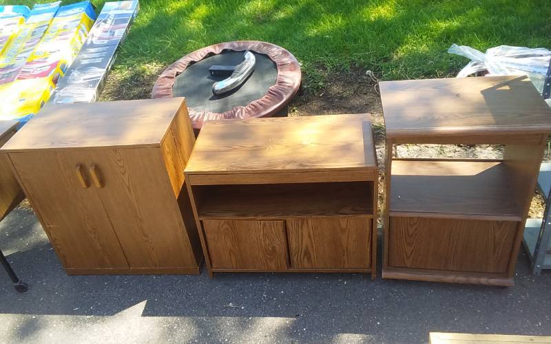 lot 18 image: 3-Pieces Media Storage, Electronics & TV Stands