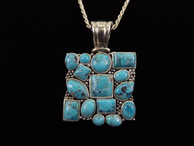 lot 1 image: .925 Sterling Silver Turquoise Cluster Cabochon Pendant Necklace