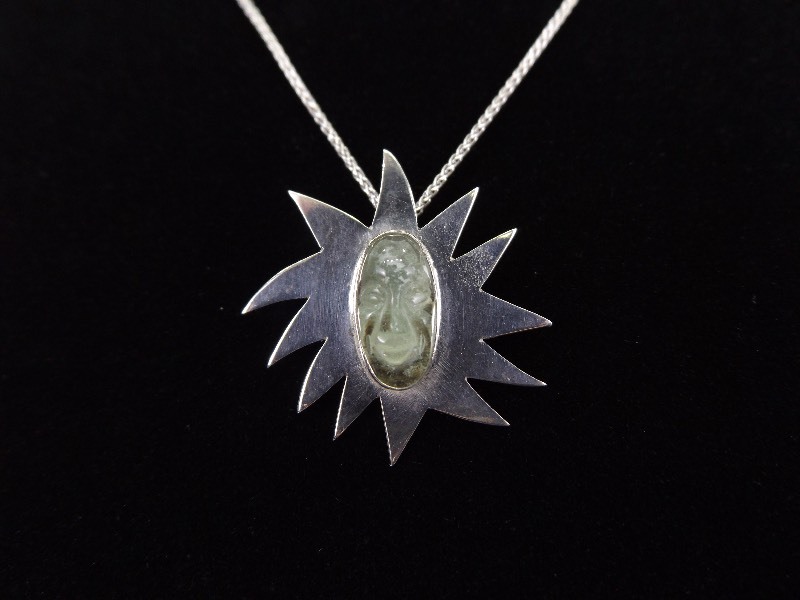 lot 8 image: .925 Sterling Silver Peridot Crystal Sun God Pendant Necklace