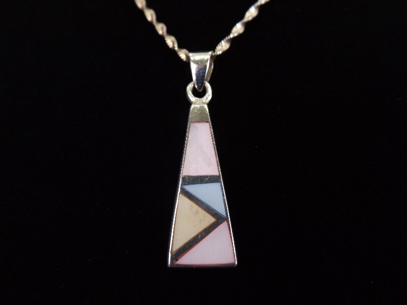 lot 15 image: .925 Sterling Silver Inlayed Multi Colored Mother of Pearl Pendant Necklace