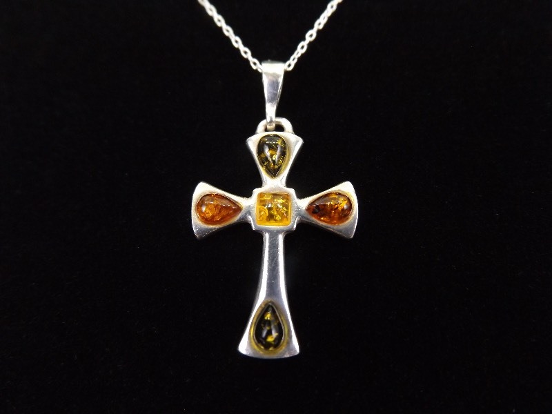 lot 20 image: .925 Sterling Silver Amber Cross Pendant Necklace