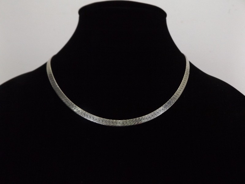 lot 30 image: .925 Sterling Silver Thick 5mm Snake Link Necklace