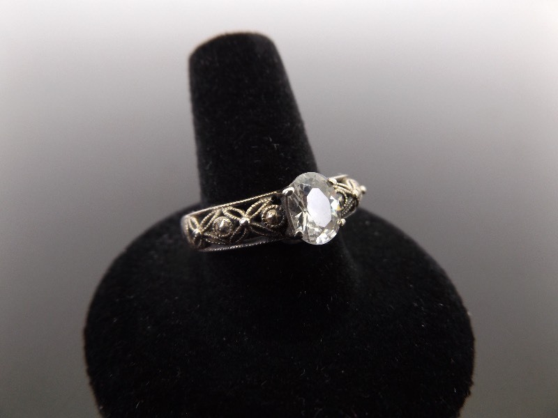lot 70 image: .925 Sterling Silver Crystal Solitaire Ring Size 11
