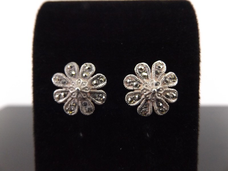 lot 88 image: .925 Sterling Silver Art Nouveau Fleurette Earrings