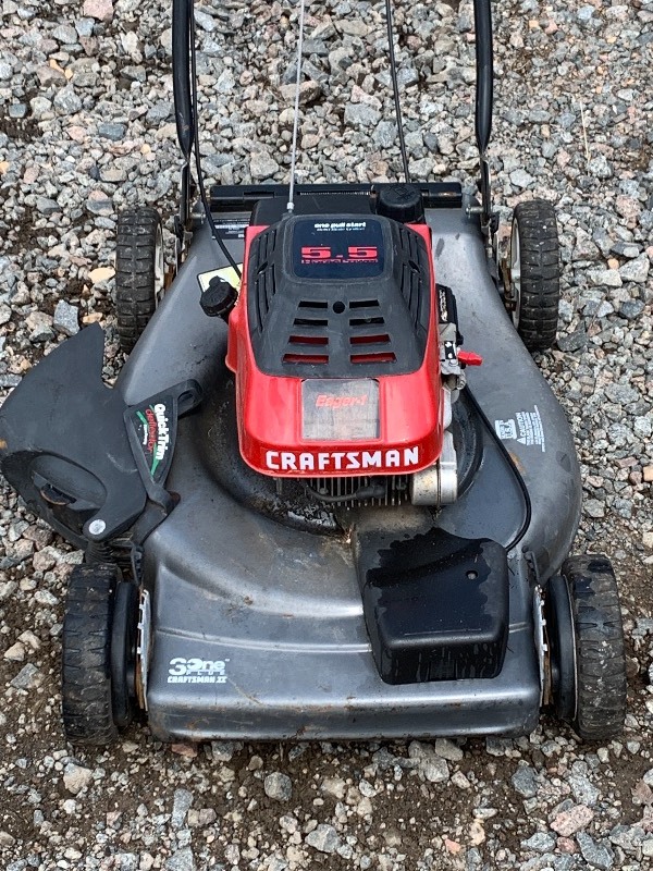 lot 8 image: Craftsman 21 Lawn Mower