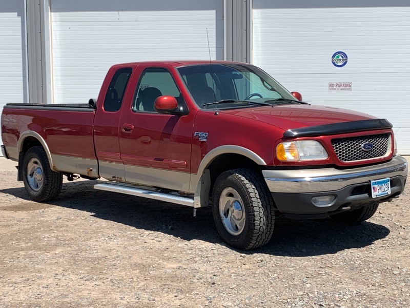 lot 1A image: 2000 Ford F.150 XLT