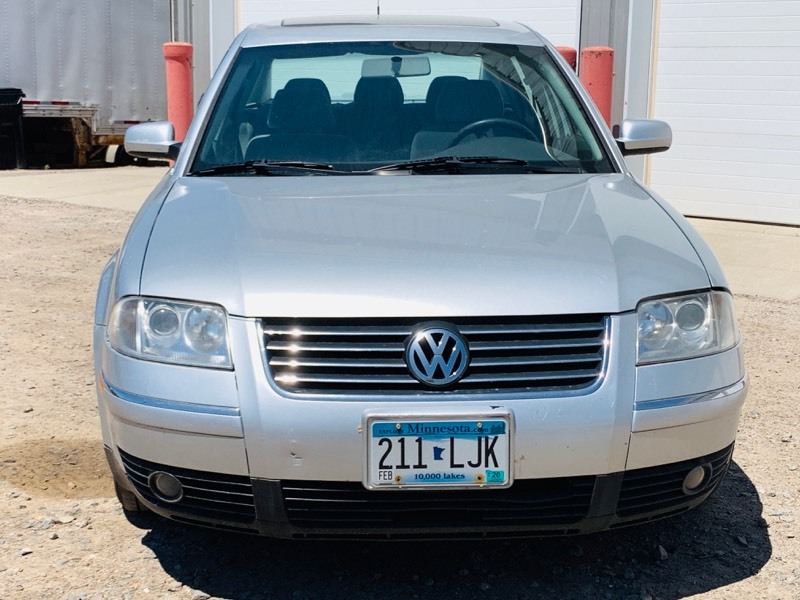 lot 2 image: 2002 Volkswagon Jetta