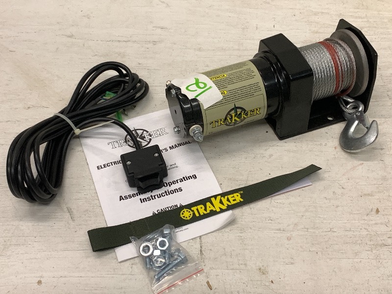 lot 12 image: Trakker 12Volt ATV Winch