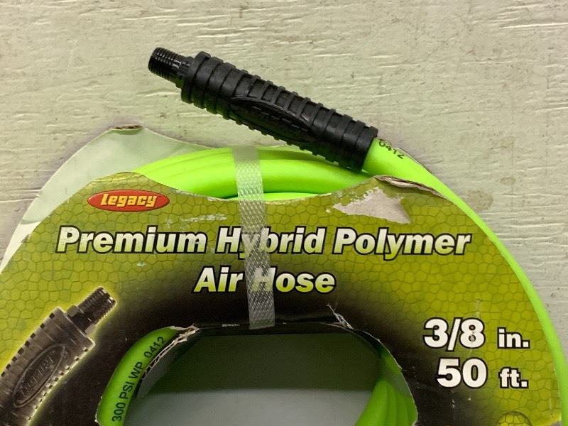 lot 60 image: New FlexZilla 38 x 50ft Premium Hybrid 300PSI Air Hose       14 NPT Fittings