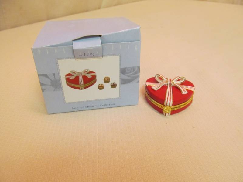 Inspired Moments Glass Heart Keepsake Box