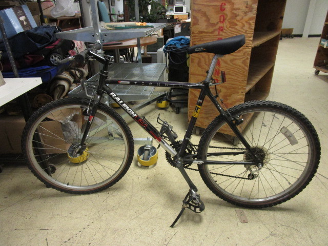 lot 934 image: RALEIGH TECHNIUM 21 SPEED BIKE