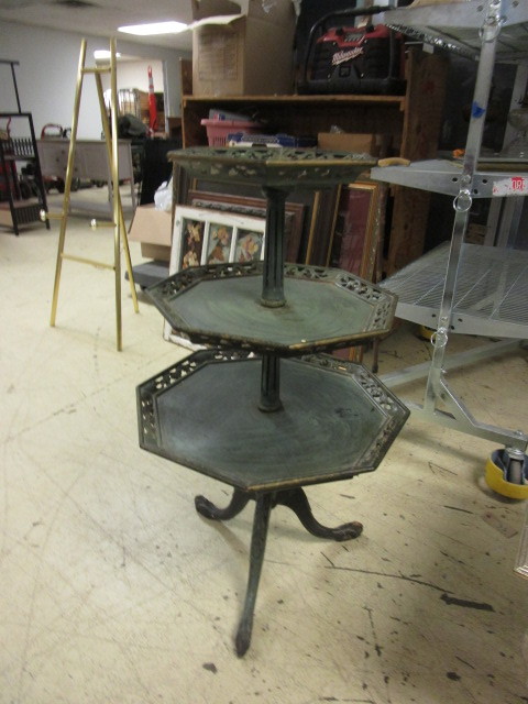 lot 951 image: THREE TIER DISPLAY TABLE