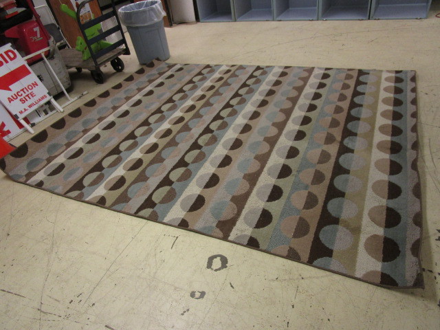 lot 128 image: SHAW LIVING AREA RUG
