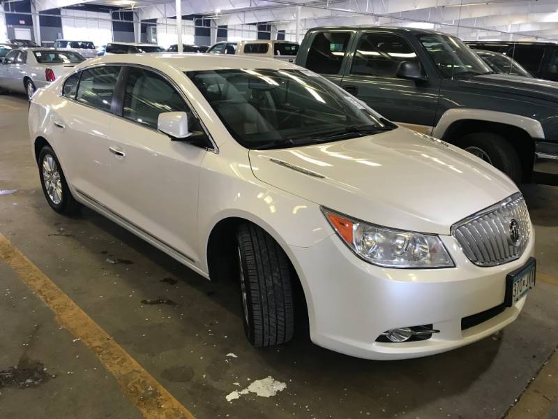 lot 16 image: 2012 Buick Lacrosse Premier