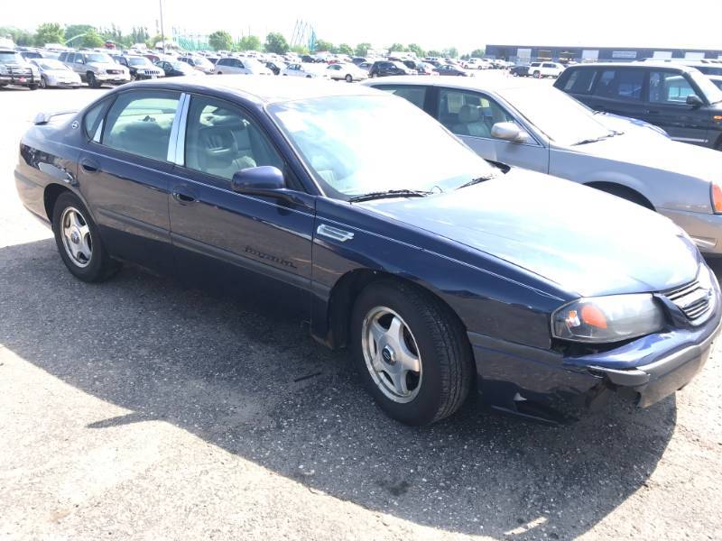 lot 23 image: 2000 Chevrolet Impala LS