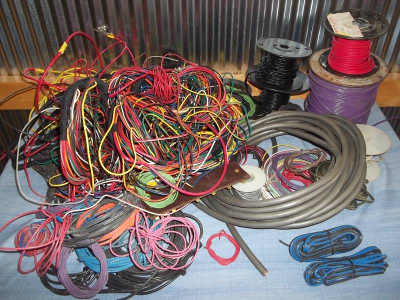 lot 26 image: Assorted Wire