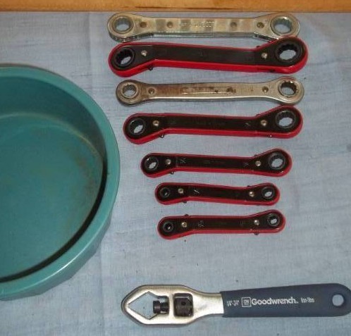 lot 49 image: Racheting Wrenches and More