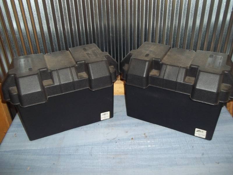 lot 100 image: Battery Boxes