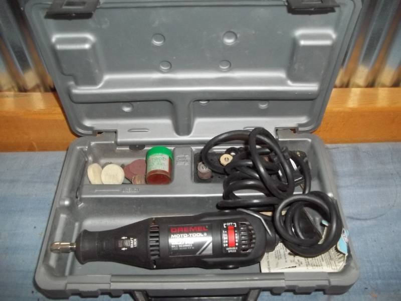 lot 102 image: Dremel Tool and Accessories