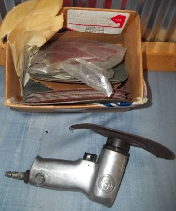 lot 118 image: Pneumatic High Speed Sander